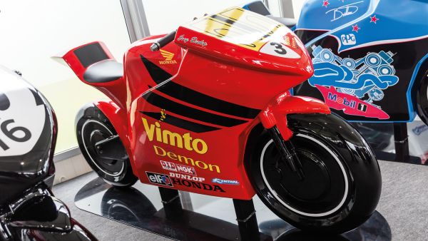 TT legends Bike - Joey Dunlops Honda SP1